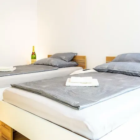 Senator Flats - Paulus Apartment Vienna Exterior photo