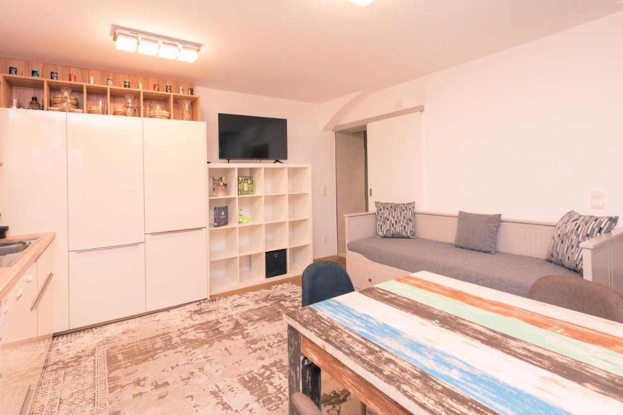 Senator Flats - Paulus * Vienna